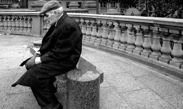 old-man-on-bench-011.jpg