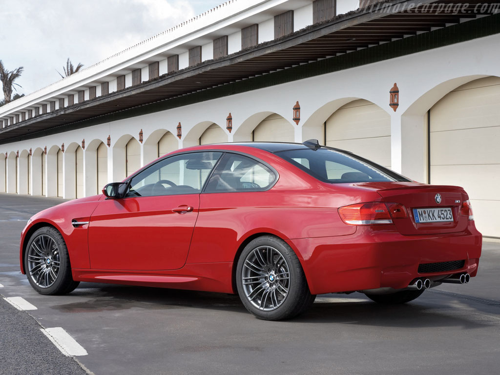 BMW-E92-M3-Coupe_6.jpg