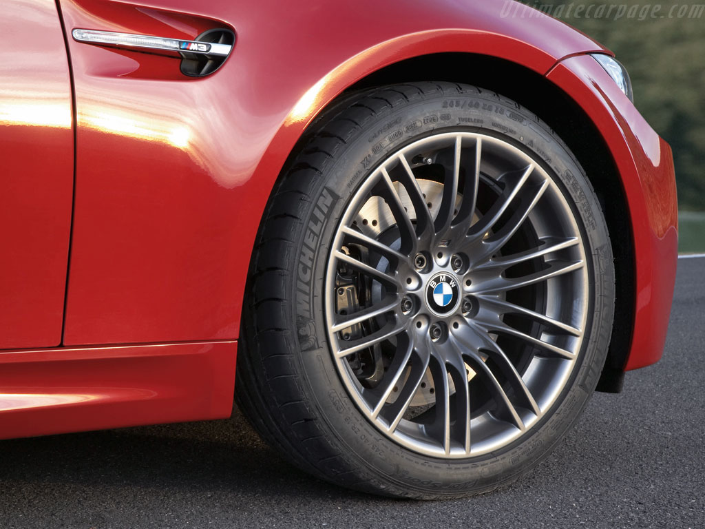 BMW-E92-M3-Coupe_7.jpg