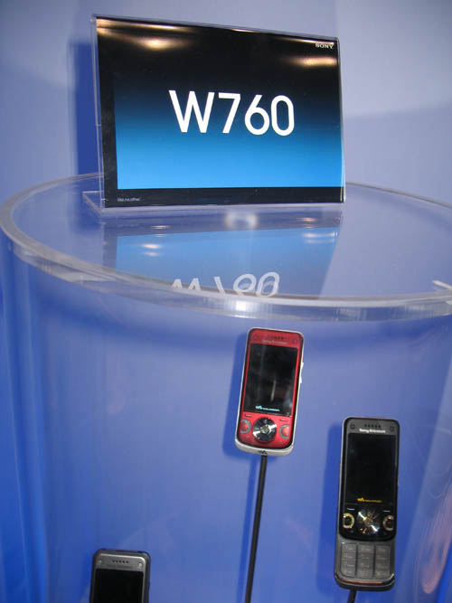 sony-ericsson-w760-1.jpg