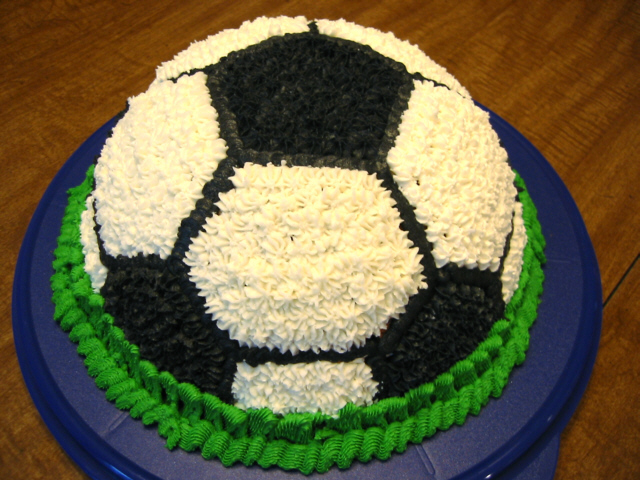 matts-soccer-cake-006.jpg