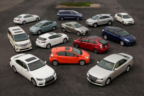 Toyota-hybrids-Japan3-500x333.jpg