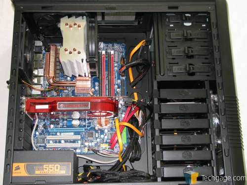 cooler_master_690ii_19_thumb.jpg