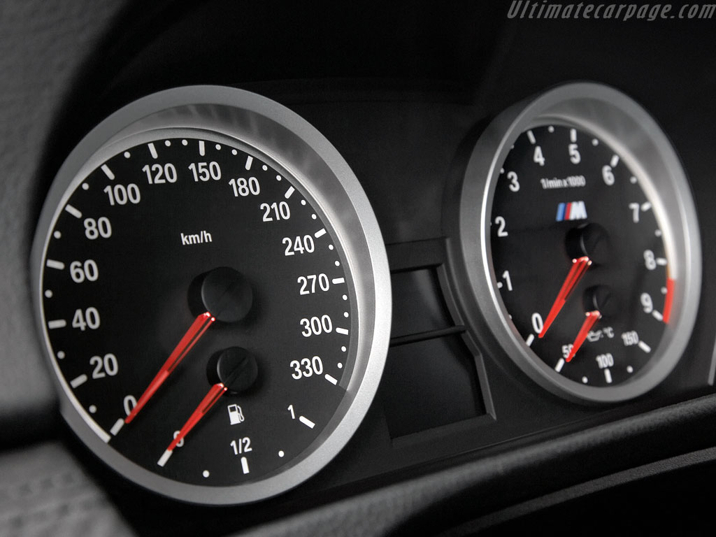 BMW-E92-M3-Coupe_10.jpg