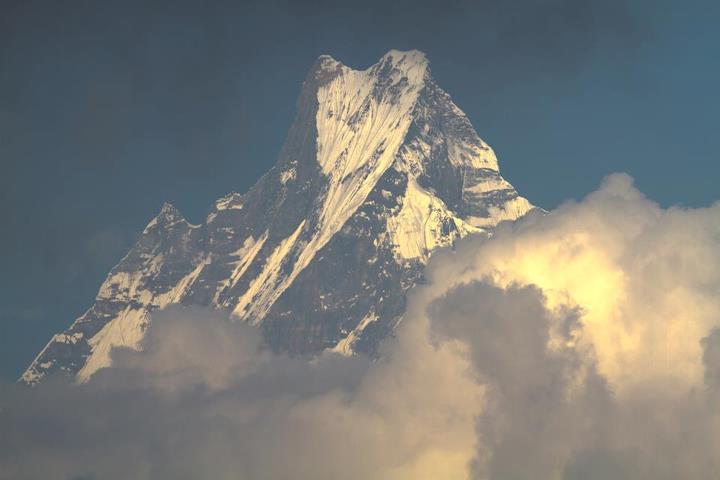Mt_Machhapuchhre_Nepal.jpg