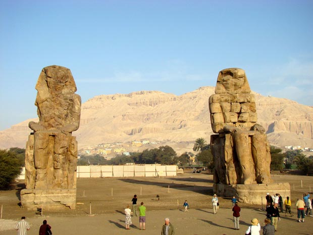 8-Colossi-of-Memnon.jpg