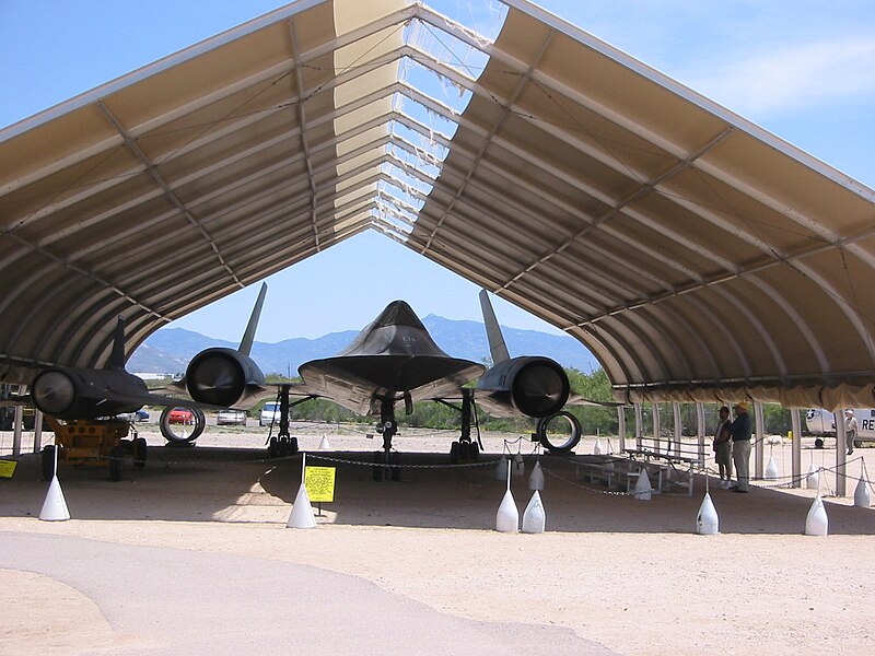 800px-Pima-SR71.jpg