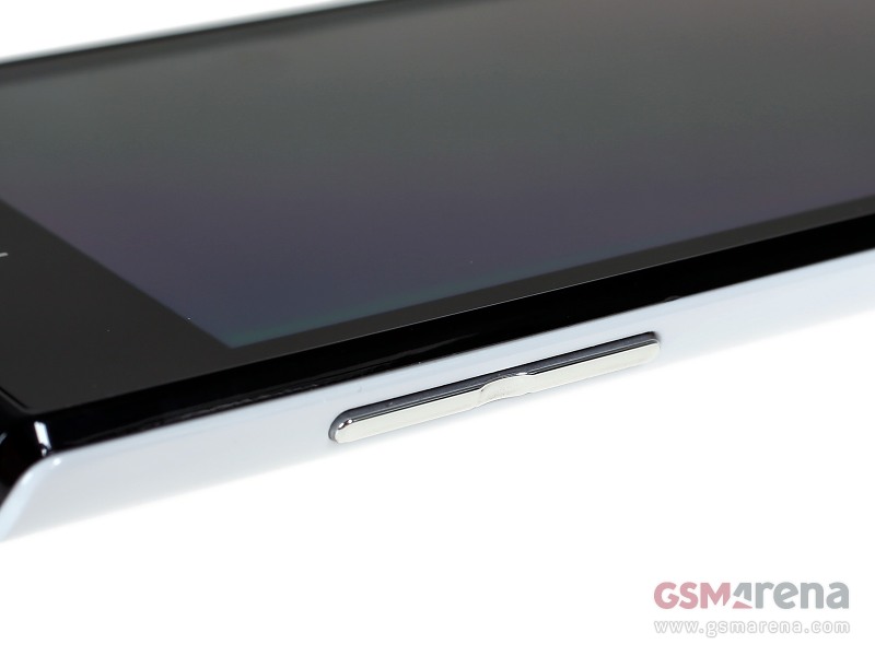 gsmarena_008.jpg
