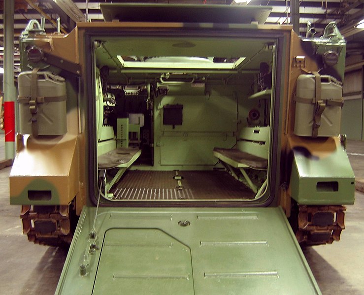 739px-M113_Interior.jpg