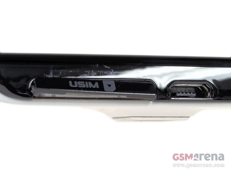 gsmarena_010.jpg
