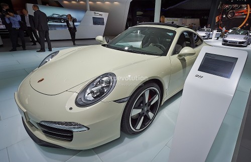 911-50th-edition-look-good-live-photos_12-500x323.jpg