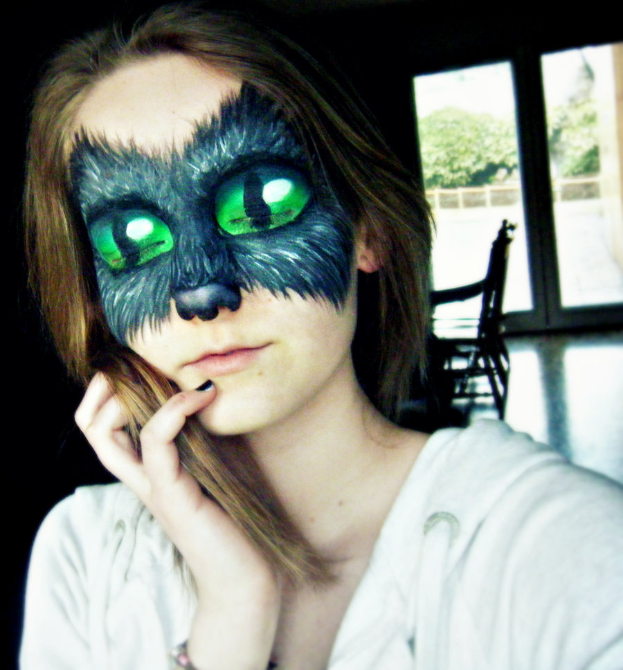emerald_eyes_by_meltedrabbit_d4vsr91.jpg