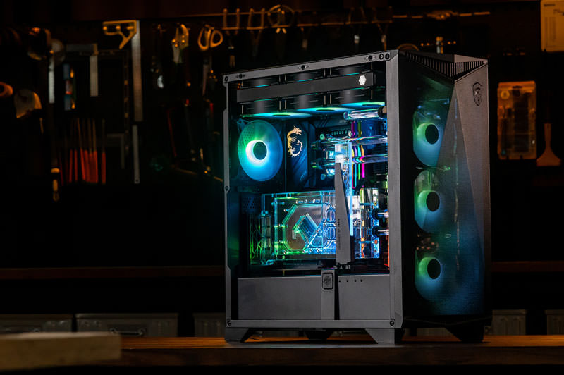 کیس‌های گیمینگ سری MPG GUNGNIR 300R AIRFLOW از برند MSI