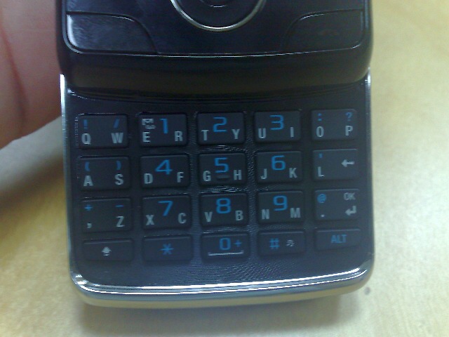 gsmarena_002.jpg