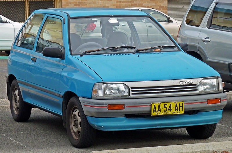 14-11-2-133818800px-1988-1989_Mazda_121_(DA)_Shades_3-door_hatchback_01.JPG