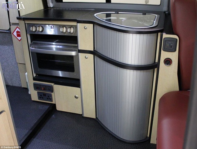 286468_275.jpg
