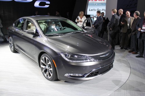 2015-Chrysler-200-Live-6-500x333.jpg