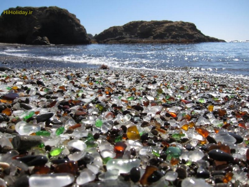 Glass-Beach-in-California.jpg