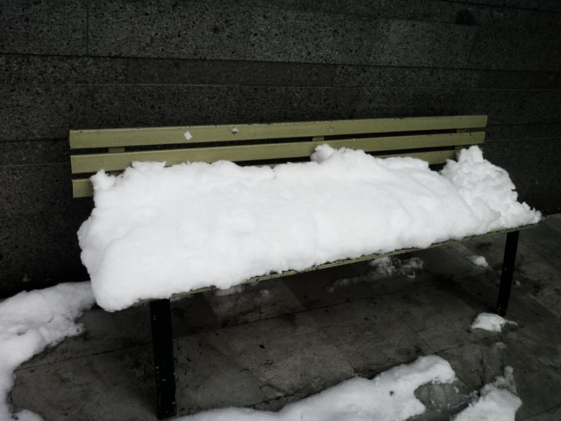 snow-seat.jpg