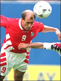 _40143979_letchkov270.jpg