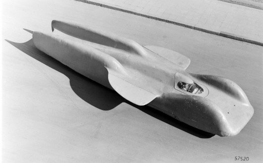 300208_707.jpg