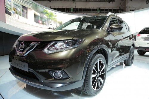 2014-Nissan-Rogue-Live-Shot-05-500x333.jpg