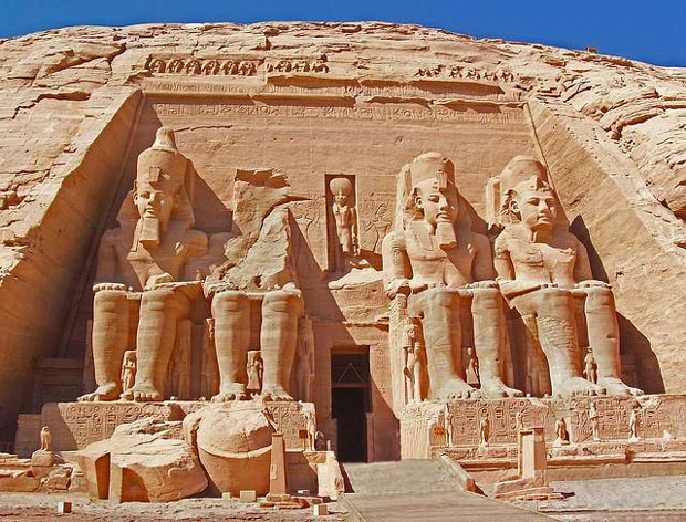 2-Abu-Simbel.jpg