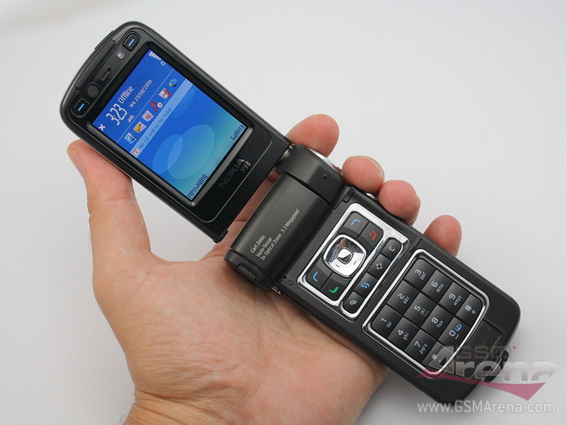 gsmarena_029.jpg