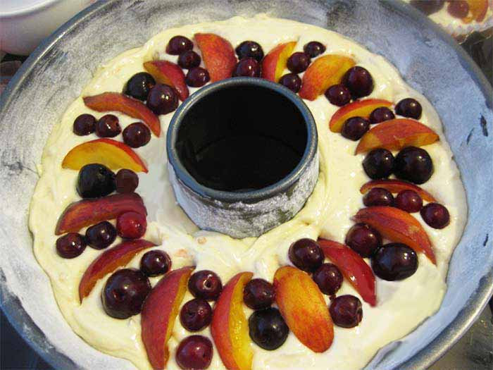 fruit-cake-cherry-peach-with-hazelnut04.jpg