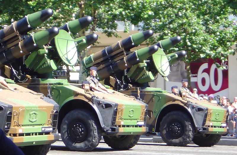 800px-Crotale_missile_launchers_DSC00866.jpg