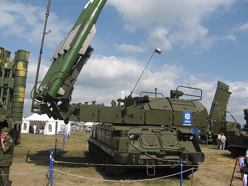 800px-Buk-M2-MAKS-2007.jpg