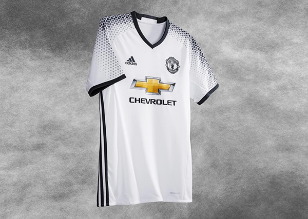 goxt_manchester-united-16-17-3rd-shirt-white-bold-onix-(8).jpg