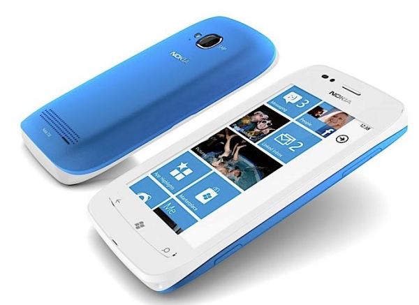 lumia710a.jpg