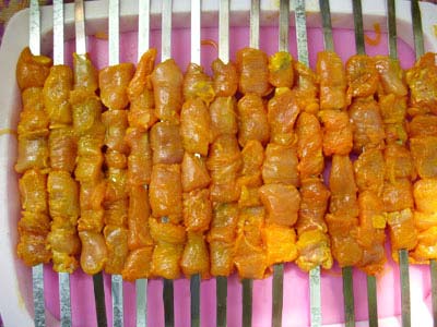 chicken-kabab-in-home-for-eight-people09.jpg