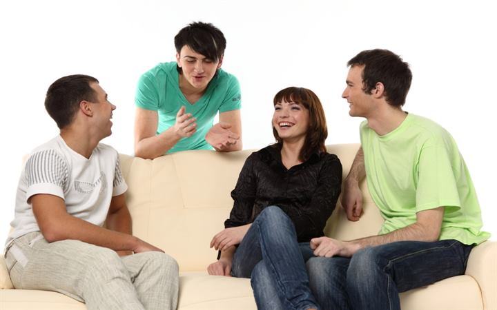 People-talking-on-couch-1024x682_720x450.jpg